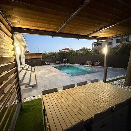 Avec Piscine A 5 Minutes Des Plages ヴィラ *