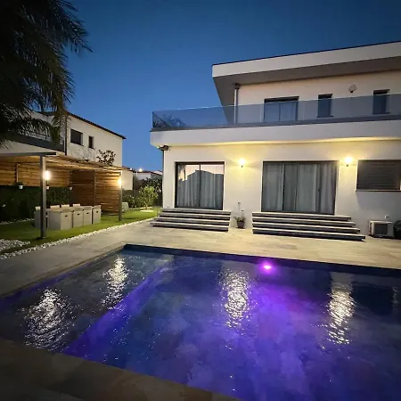 ヴィラ Avec Piscine A 5 Minutes Des Plages *